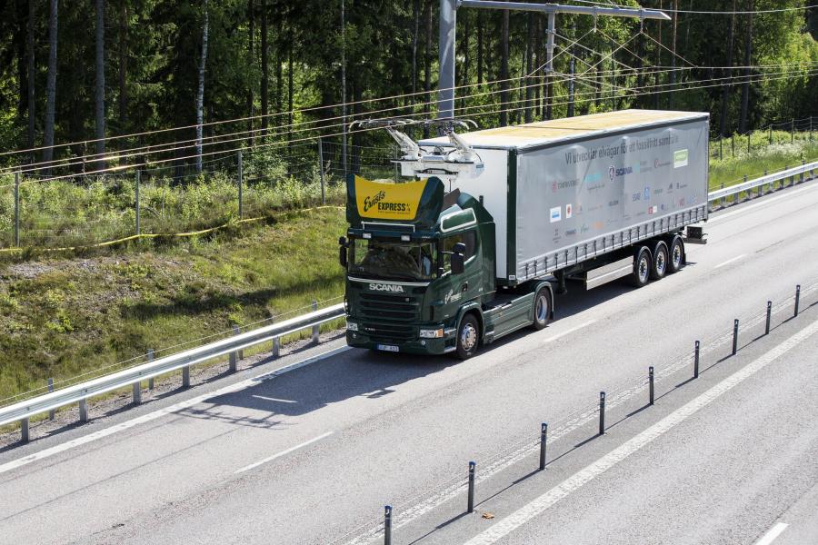  Scania G360 4x2 Hybrid Truck with Siemens Pantograph 2016 года  (фото 3 из 4)